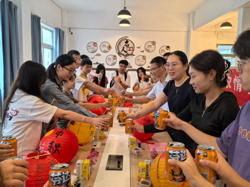 浓情中秋，共话团圆——yl9193永利举办中秋节主题活动
